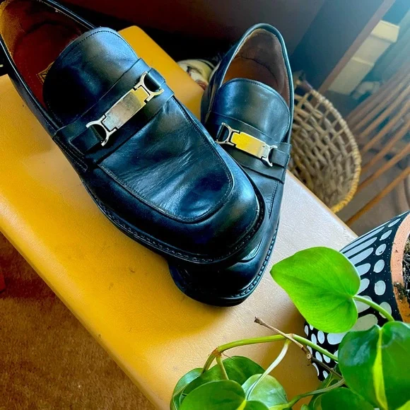 Nunn Bush | Shoes | Nunn Bush Black Loafer With Metal Buckle  display picture 1